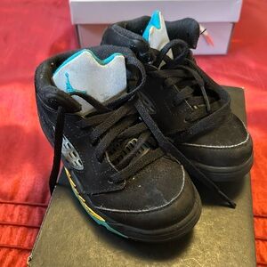 Toddler Jordan 5 size 9c